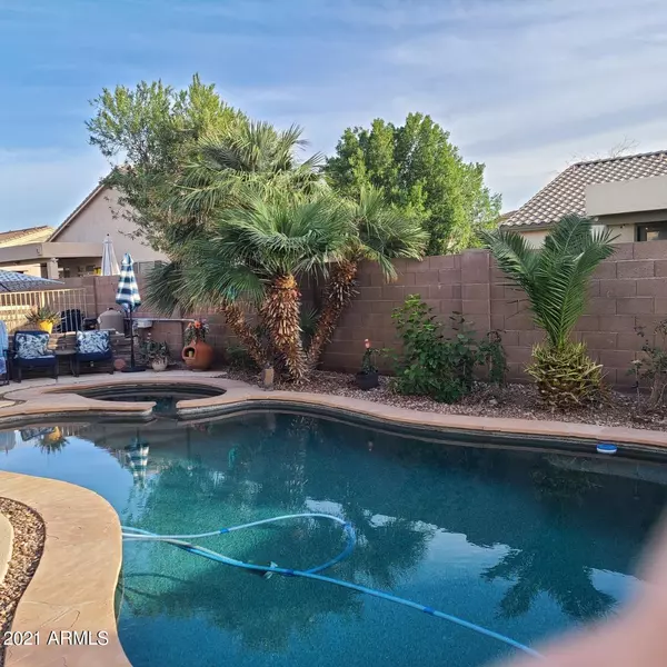 1545 E OXFORD Lane, Gilbert, AZ 85295