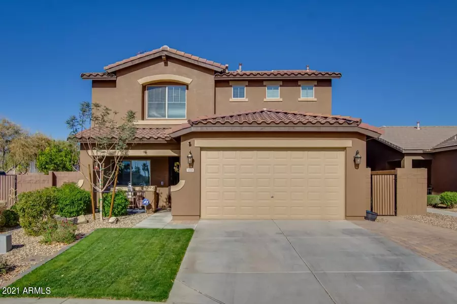 1016 W HEATHERWOOD Street, San Tan Valley, AZ 85140