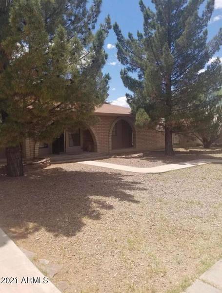 3035 E 12TH Street, Douglas, AZ 85607