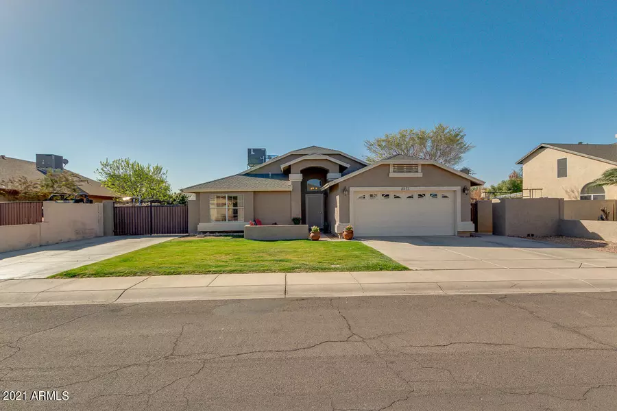 8973 W STELLA Avenue, Glendale, AZ 85305