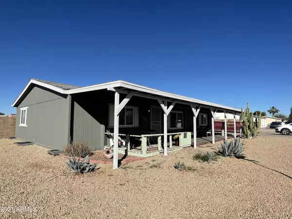 726 E GOLDMINE Lane, San Tan Valley, AZ 85140