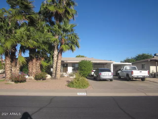 427 N 55th Place, Mesa, AZ 85205