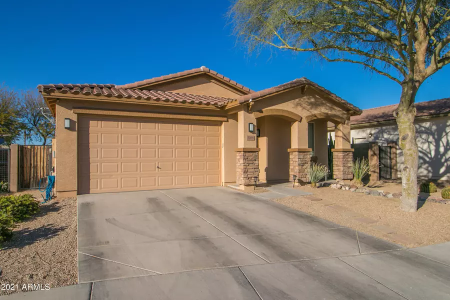 17458 W WOODLANDS Avenue, Goodyear, AZ 85338