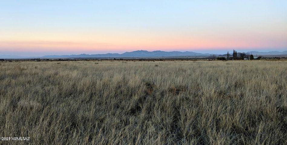 83 ACRE W. Geneva Street #-, Pearce, AZ 85625