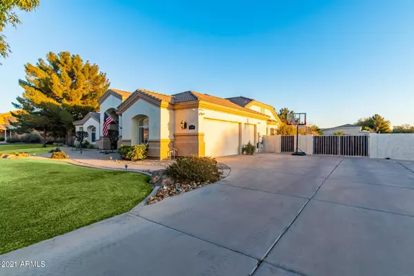 Gilbert, AZ 85298,2695 E COUNTRY SHADOWS Court