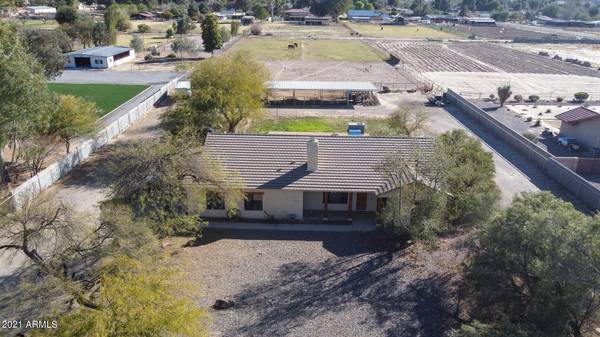 18837 E CHANDLER HEIGHTS Road, Queen Creek, AZ 85142