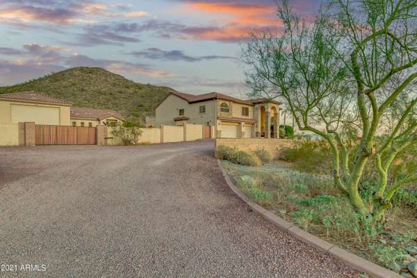 Peoria, AZ 85383,9135 W SADDLEHORN Road