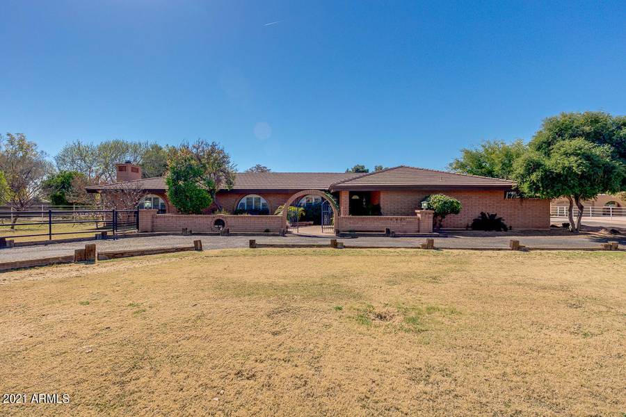 2819 W PALOMINO Drive, Chandler, AZ 85224