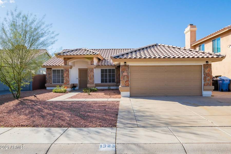 1323 W VILLA THERESA Drive, Phoenix, AZ 85023