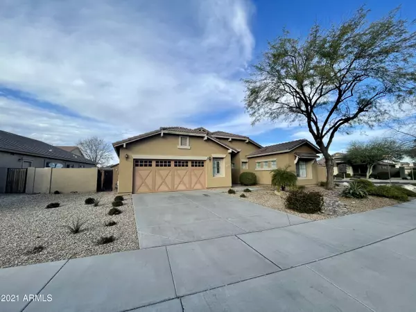 13748 W WATSON Lane, Surprise, AZ 85379