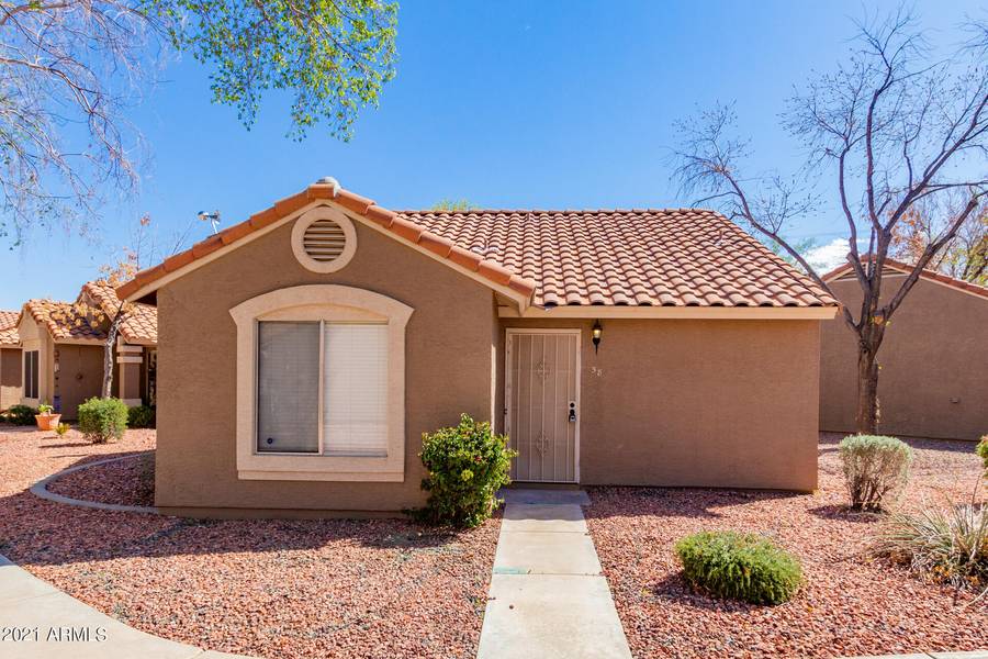 7040 W OLIVE Avenue #58, Peoria, AZ 85345