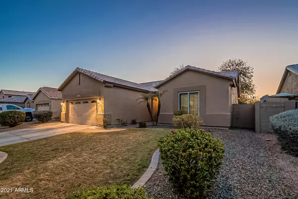 1492 N ROCHESTER Drive, Gilbert, AZ 85234