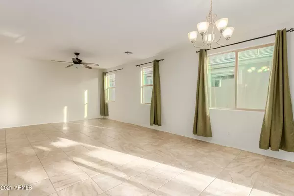 Tolleson, AZ 85353,4706 S 102ND Lane