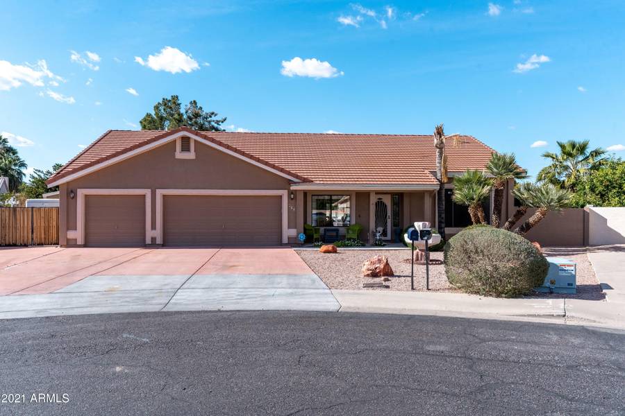 832 N WILLIAMS Circle, Mesa, AZ 85203