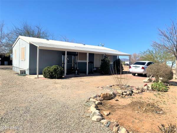 50120 N 4TH Street, Aguila, AZ 85320