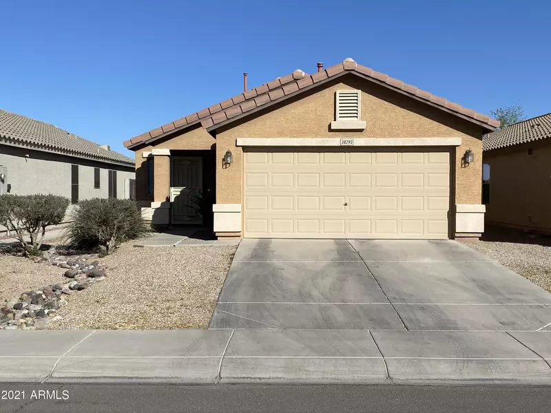 38293 N JONATHAN Street, San Tan Valley, AZ 85140