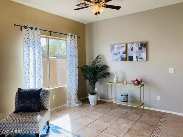 Tolleson, AZ 85353,9403 W ILLINI Street