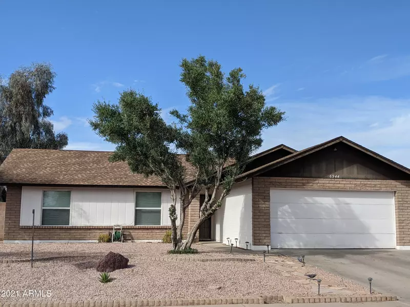 6944 W COMET Avenue, Peoria, AZ 85345