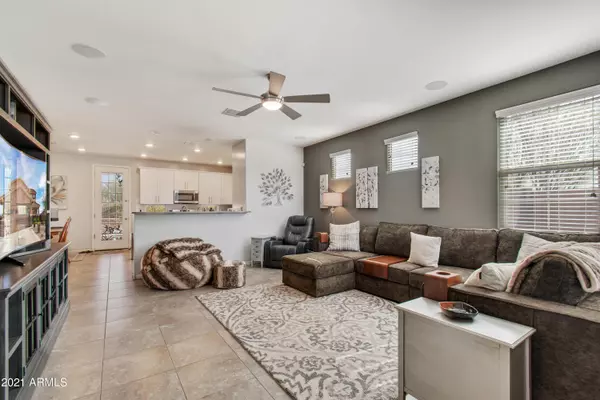 San Tan Valley, AZ 85140,778 W LOWELL Drive