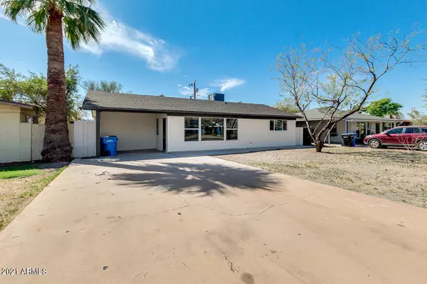 Phoenix, AZ 85013,335 W GLENROSA Avenue