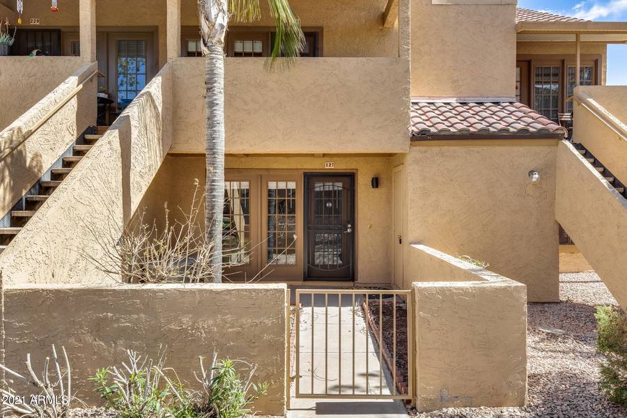 4901 S CALLE LOS CERROS Drive #127, Tempe, AZ 85282