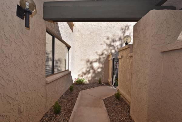 Scottsdale, AZ 85251,4922 N 74TH Street