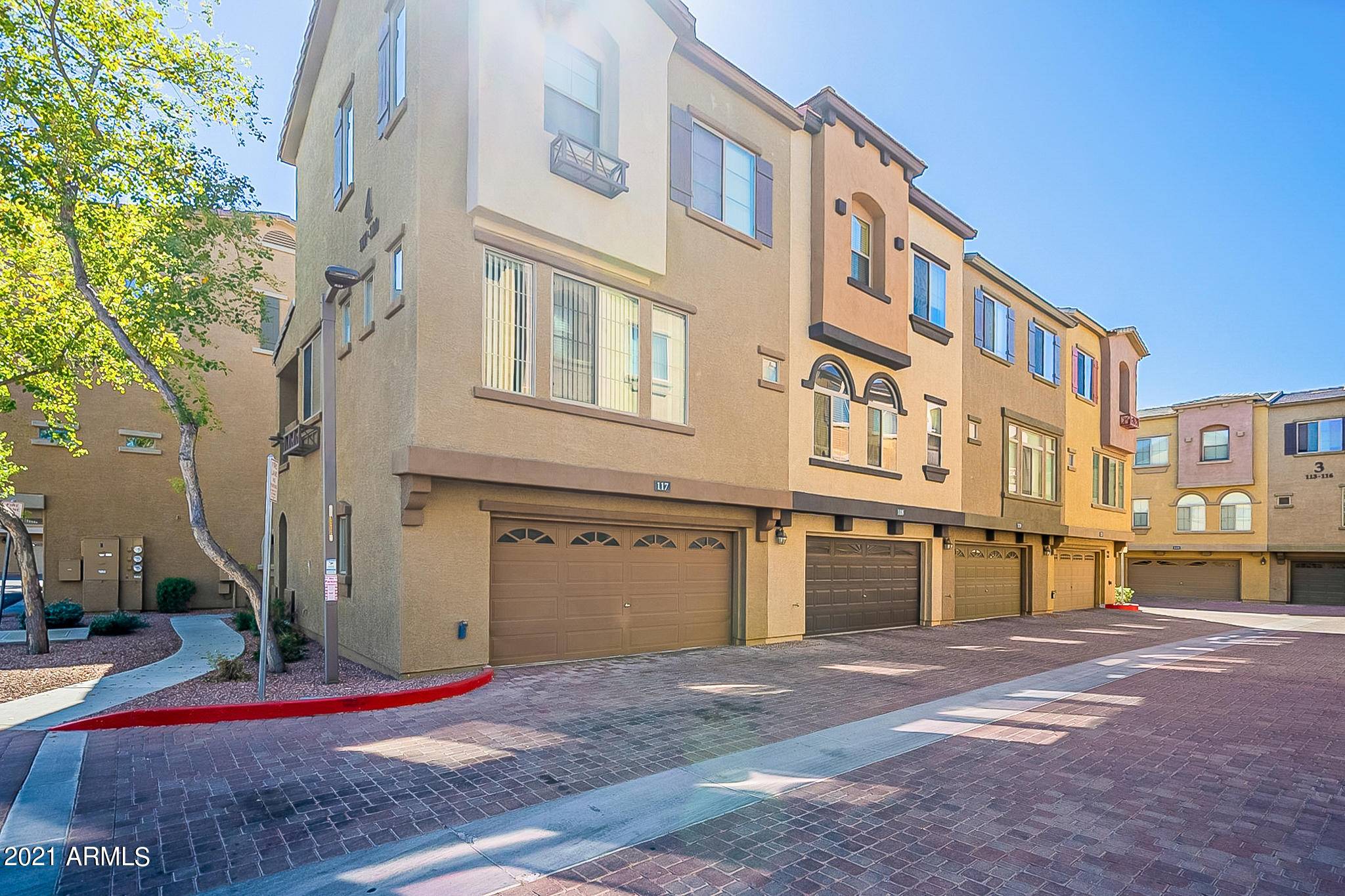 3250 W GREENWAY Road #117, Phoenix, AZ 85053