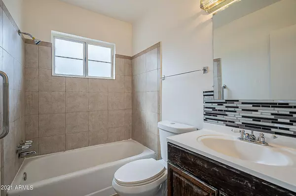 Phoenix, AZ 85008,2805 E PIERCE Street