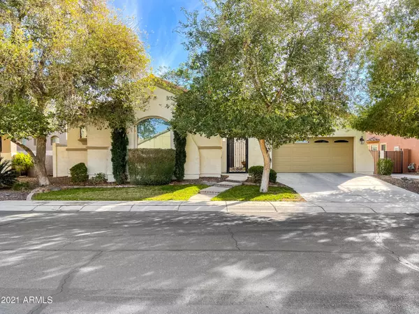 3883 S DANIELSON Way, Chandler, AZ 85286