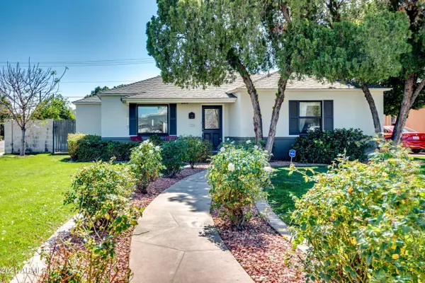 301 W CAMBRIDGE Avenue, Phoenix, AZ 85003