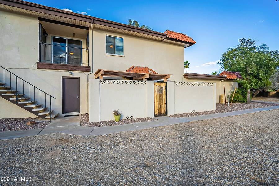 841 E JOAN D ARC Avenue, Phoenix, AZ 85022