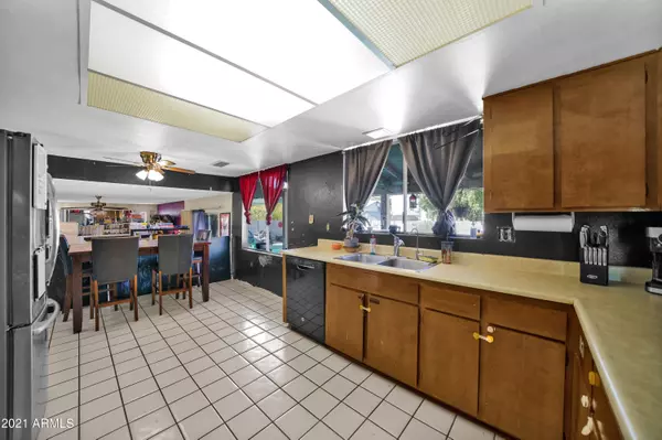 Phoenix, AZ 85023,2420 W MANDALAY Lane