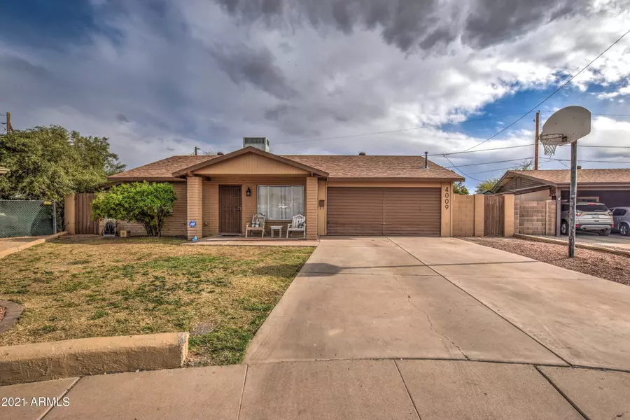 4009 W WAGON WHEEL Drive, Phoenix, AZ 85051