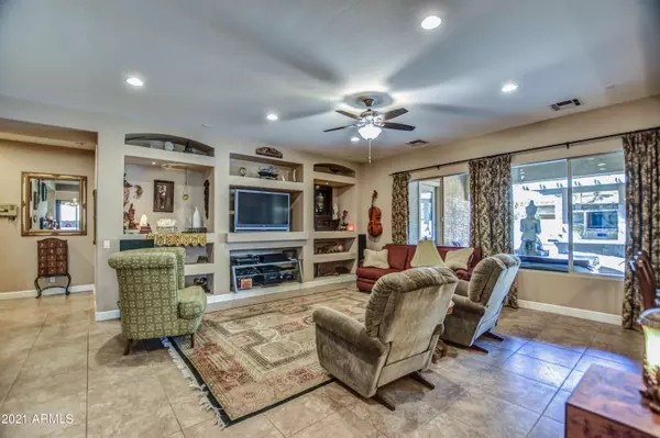 Chandler, AZ 85286,2562 E LANTANA Drive