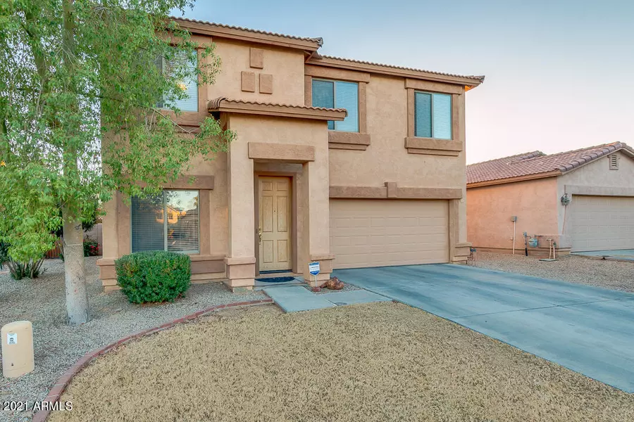 103 E PALOMINO Way, San Tan Valley, AZ 85143