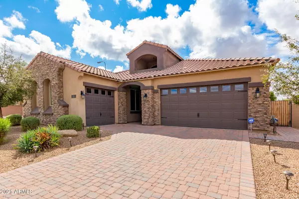 155 E MEAD Drive, Chandler, AZ 85249