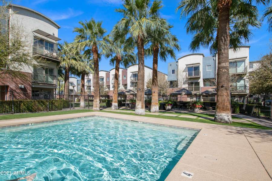 525 W LAKESIDE Drive #140, Tempe, AZ 85281