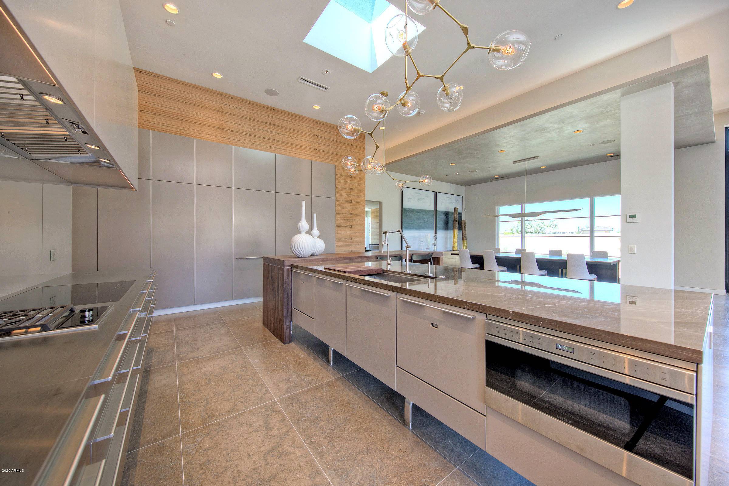 Paradise Valley, AZ 85253,5750 E VILLAGE Drive