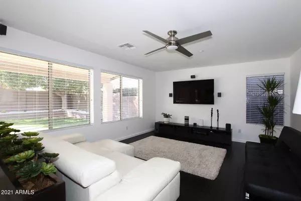 Scottsdale, AZ 85255,10463 E KAREN Drive