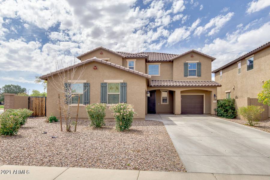 33972 N SANDSTONE Drive, San Tan Valley, AZ 85143