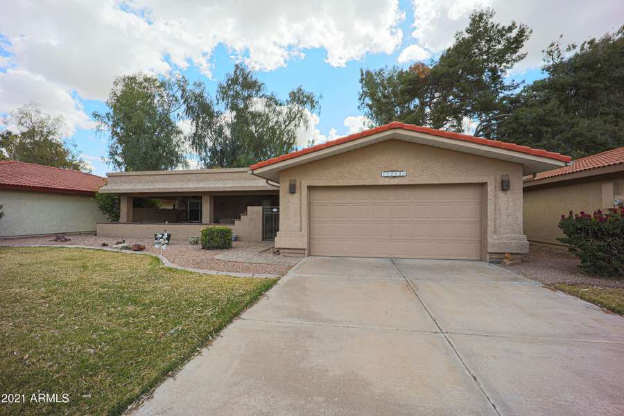 1213 LEISURE WORLD --, Mesa, AZ 85206