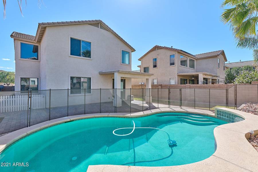 15038 W DESERT HILLS Drive, Surprise, AZ 85379