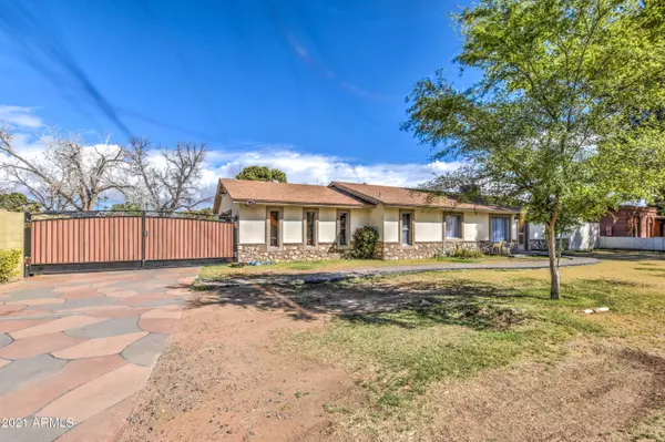 Tolleson, AZ 85353,9002 W LAWRENCE Lane