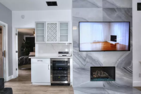 Scottsdale, AZ 85260,9450 E BECKER Lane #2019