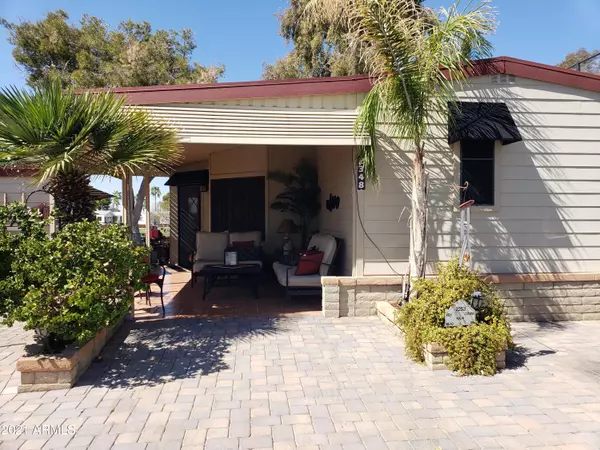 2348 S Pomo Avenue, Apache Junction, AZ 85119