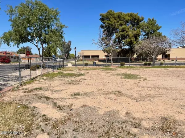 Glendale, AZ 85301,7149 N 58TH Avenue #14