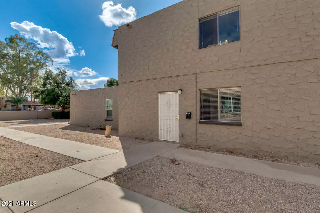 Phoenix, AZ 85008,1205 N 47TH Place