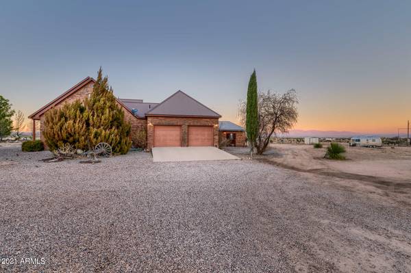 Pearce, AZ 85625,821 W Justin Street