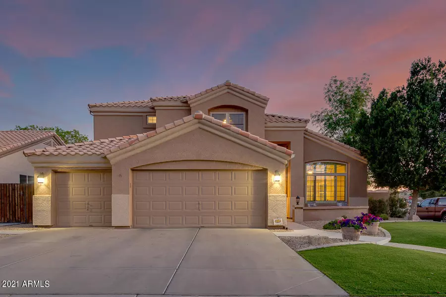 249 W SMOKE TREE Road, Gilbert, AZ 85233