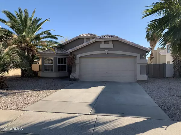 7415 E LOBO Avenue, Mesa, AZ 85209
